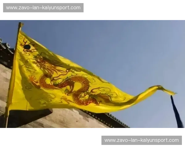 蓝色的碰撞与城市的尊严：当津门虎啸遇上申城花开